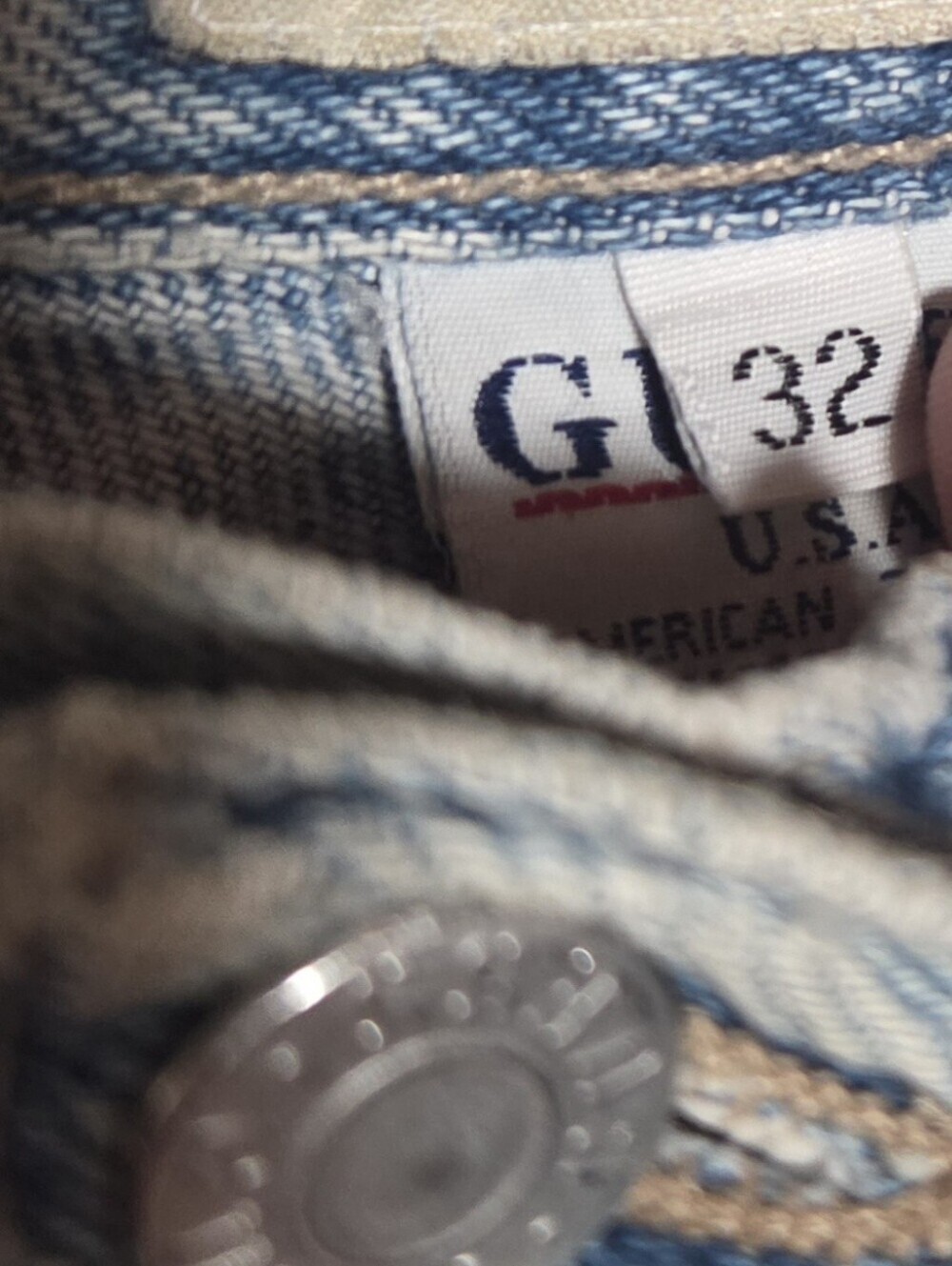 Vintage Guess Womens High Rise Light Wash Blue Mom Jeans Made In The USA Size 32 - Picture 5 of 10